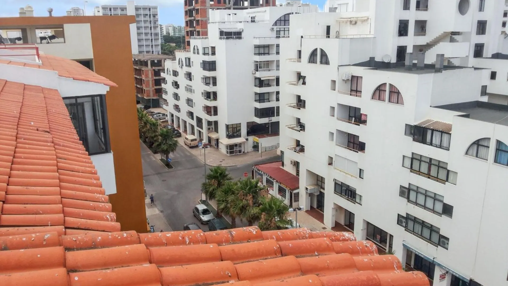 Charming Apartment In Quarteira 50 M² Terrace