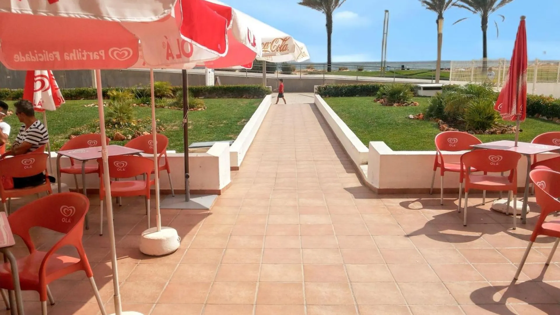 Charming Apartment In Quarteira 50 M² Terrace