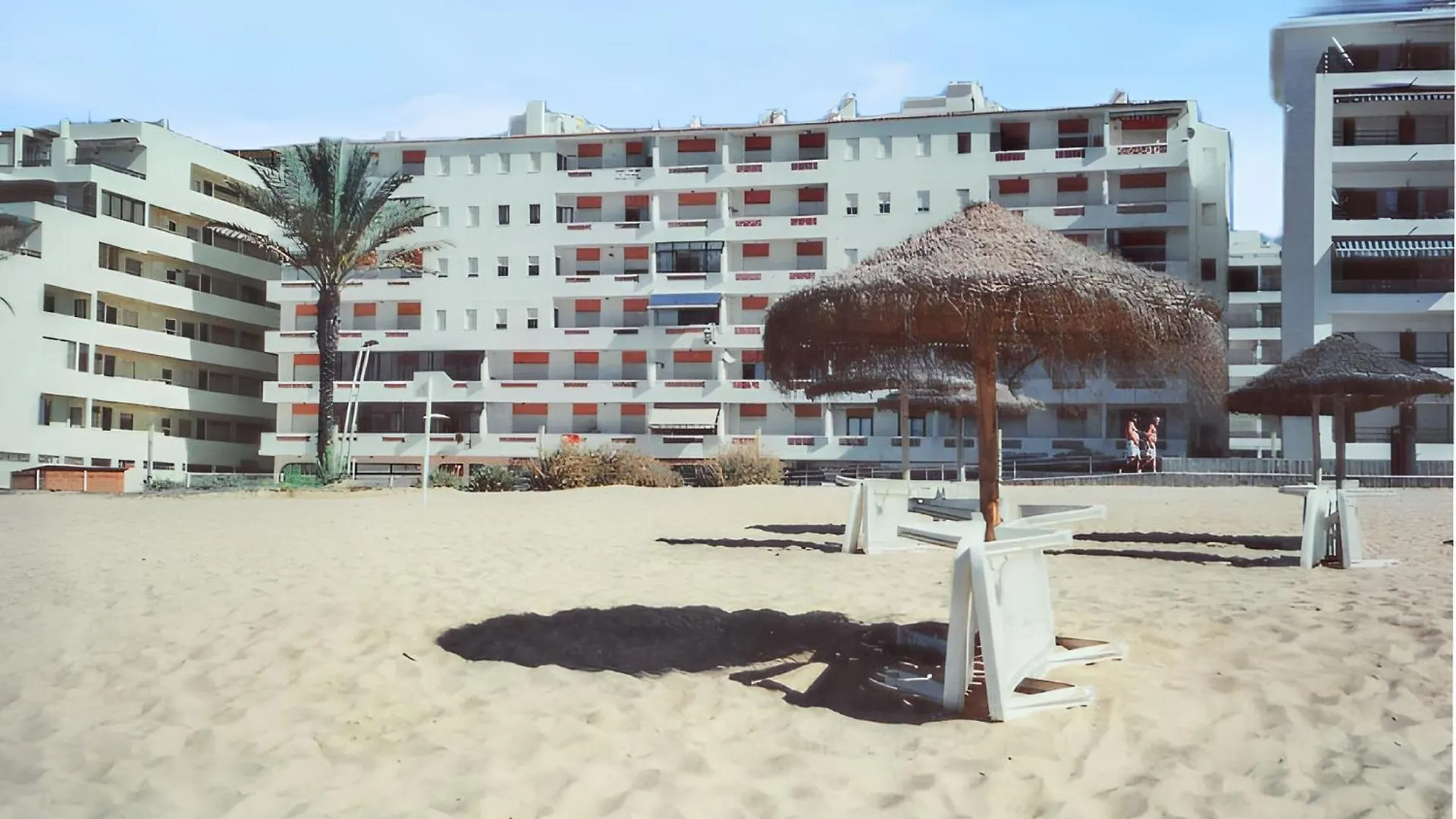 Charming Apartment In Quarteira 50 M² Terrace 0*,